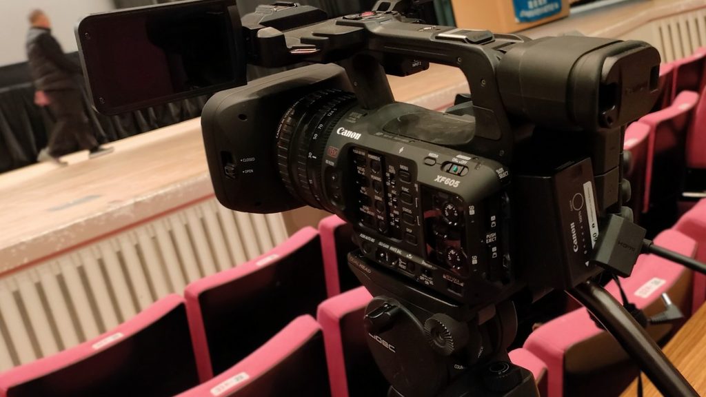 高画質収録と素材納品に対応するプロ用ビデオカメラCanon XF605(滋賀県大津市民会館・連合滋賀春闘集会)